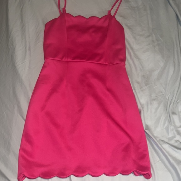 Pink scalloped mini dress - Picture 5 of 5